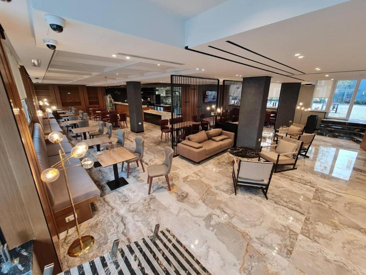 Rozafa Blu Hotel Shëngjin 外观 照片