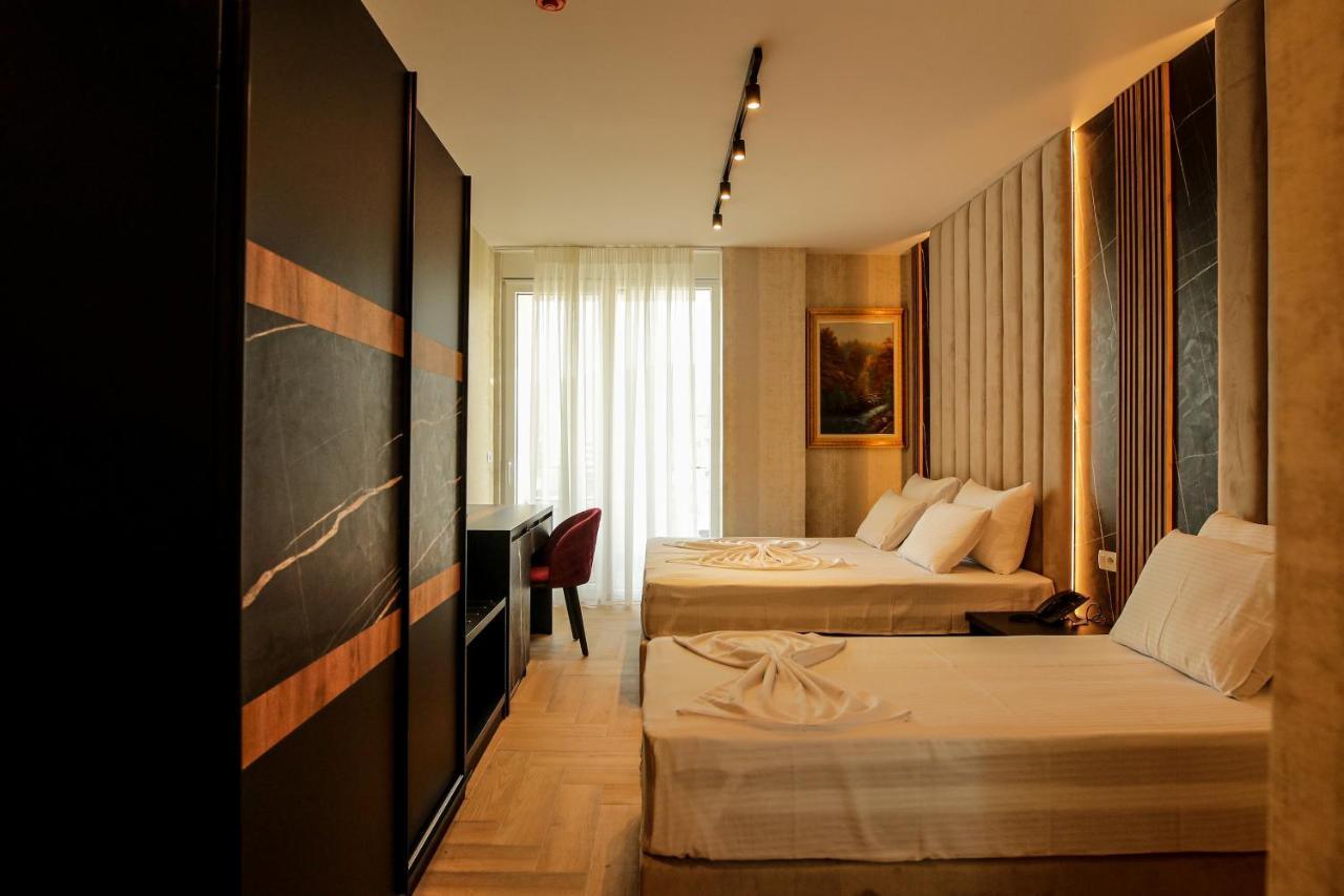 Rozafa Blu Hotel Shëngjin 外观 照片
