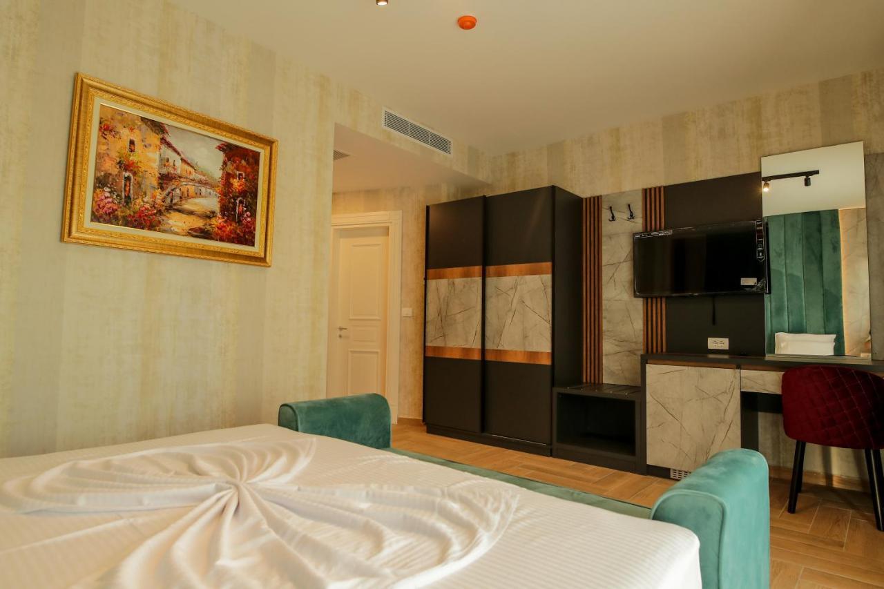 Rozafa Blu Hotel Shëngjin 外观 照片