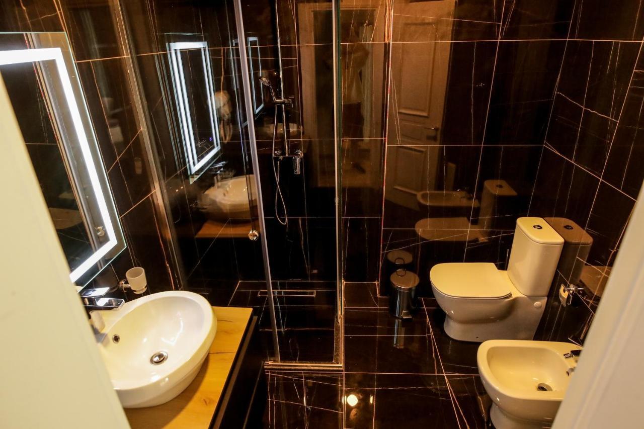 Rozafa Blu Hotel Shëngjin 外观 照片