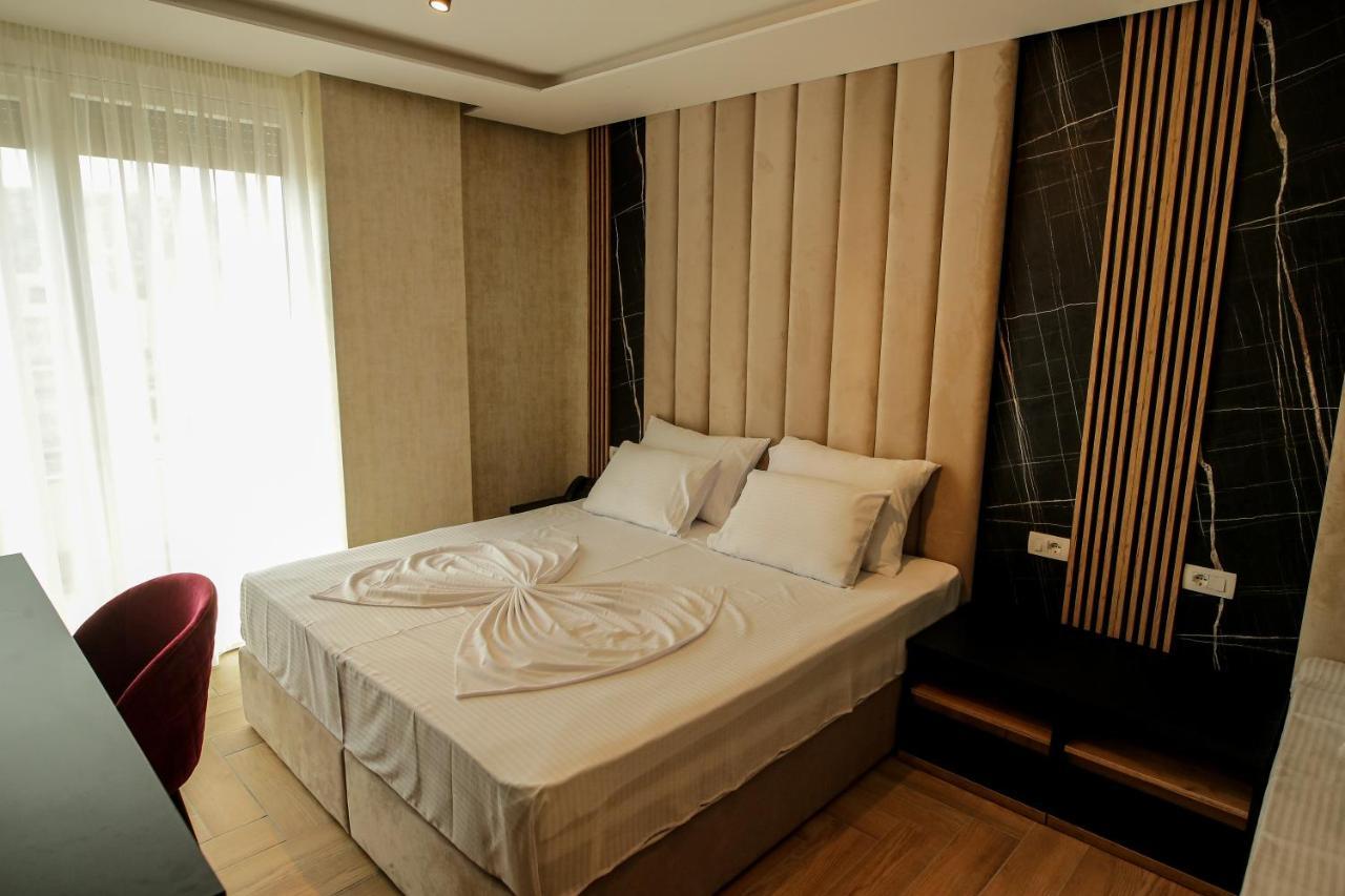 Rozafa Blu Hotel Shëngjin 外观 照片