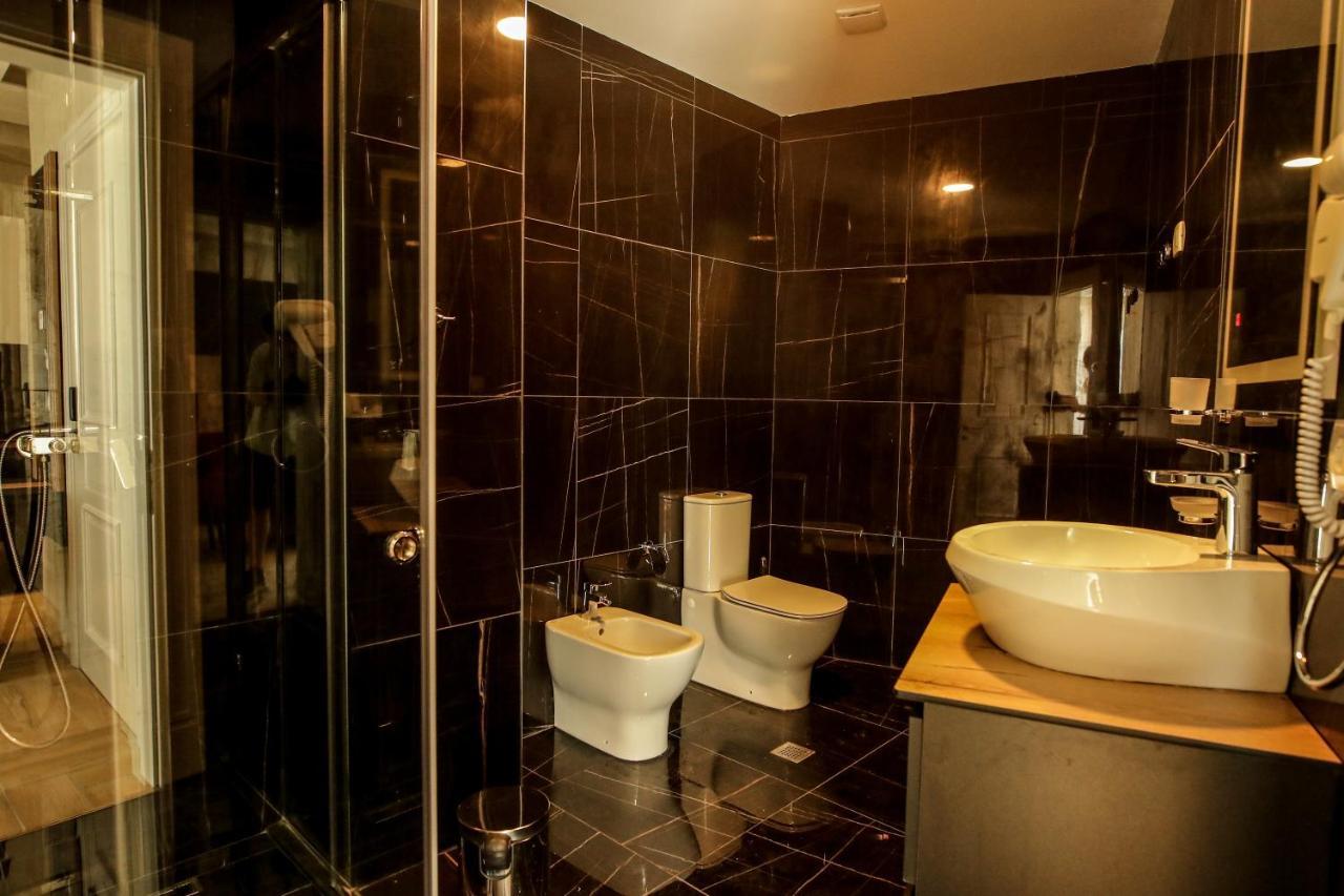 Rozafa Blu Hotel Shëngjin 外观 照片