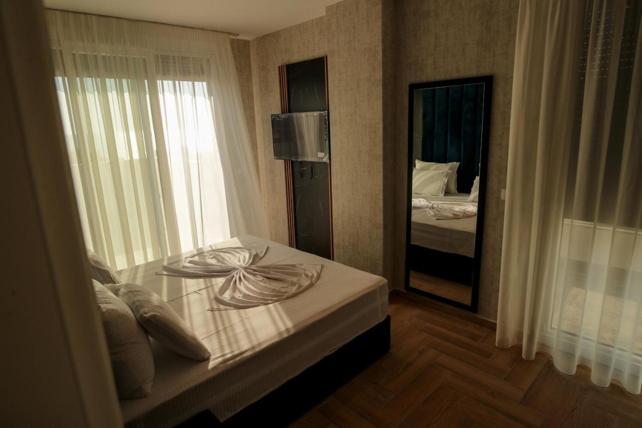 Rozafa Blu Hotel Shëngjin 外观 照片