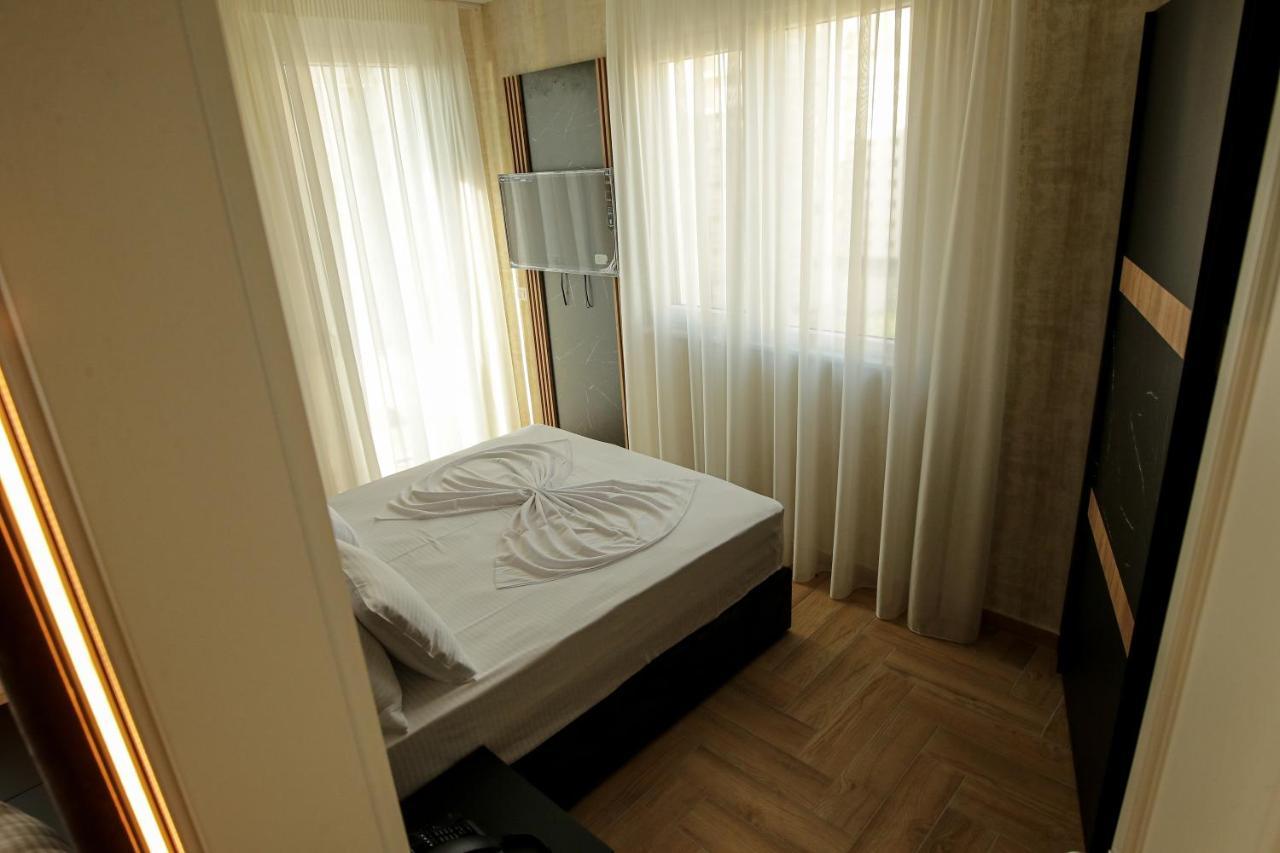 Rozafa Blu Hotel Shëngjin 外观 照片