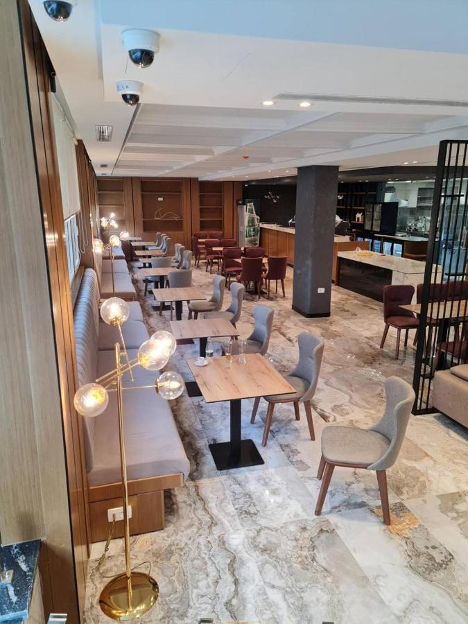 Rozafa Blu Hotel Shëngjin 外观 照片